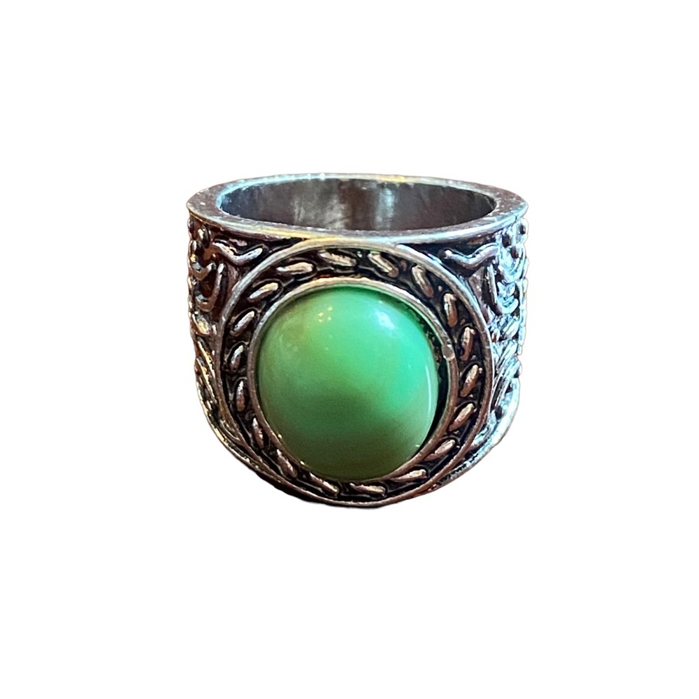 Green Stone Antiqued Silver Ring
